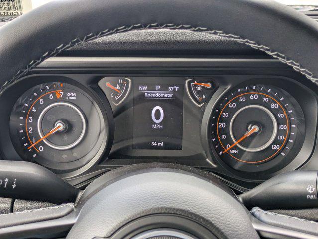new 2025 Jeep Gladiator car, priced at $46,099
