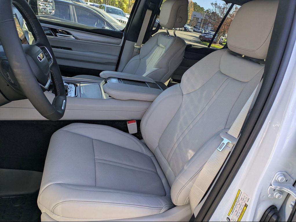 new 2025 Jeep Wagoneer car, priced at $77,417