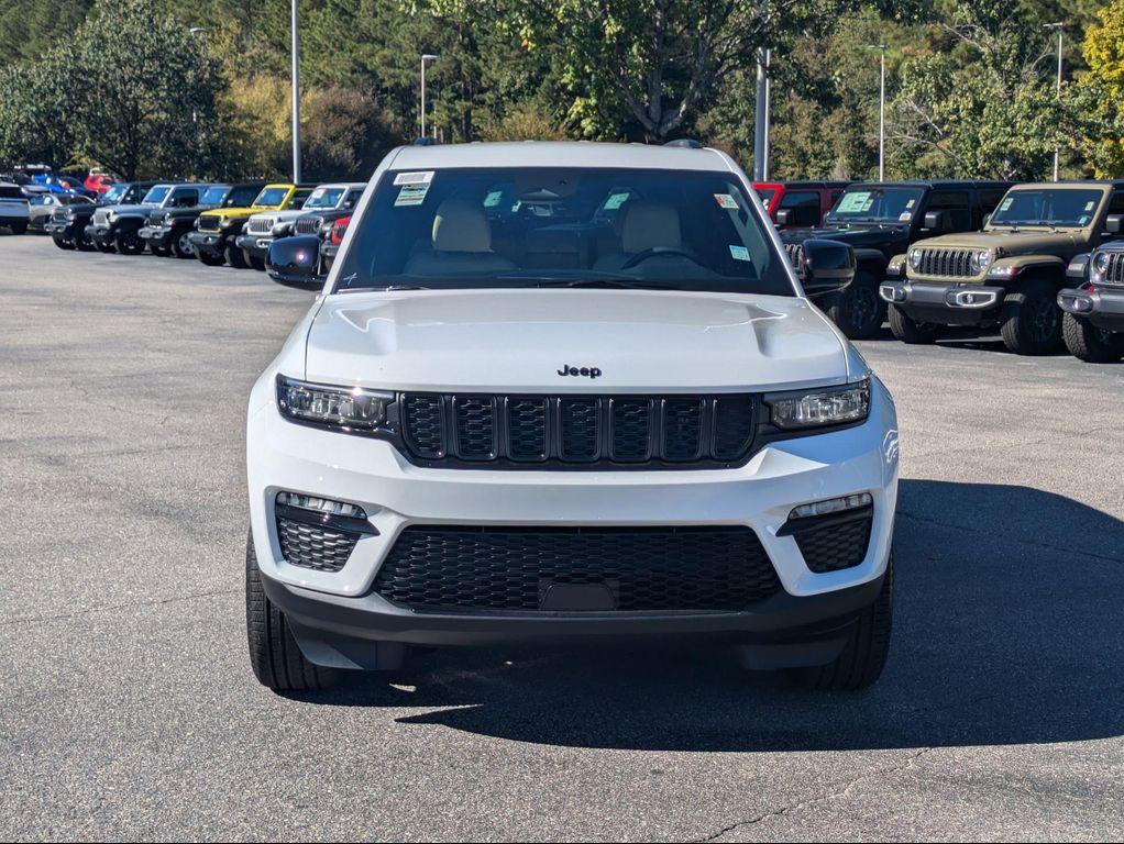 new 2025 Jeep Grand Cherokee car, priced at $45,831