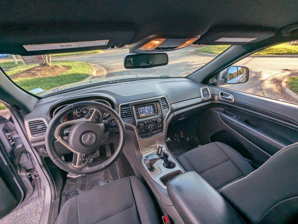 used 2014 Jeep Grand Cherokee car, priced at $11,577