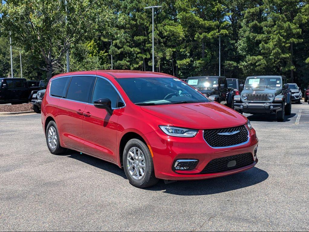 new 2026 Chrysler Pacifica car, priced at $41,428