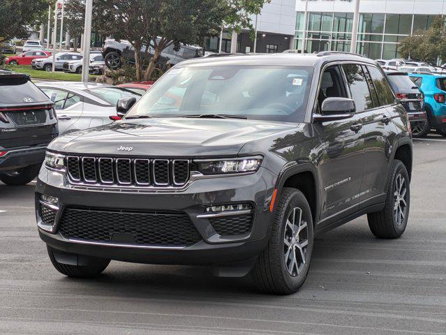 new 2025 Jeep Grand Cherokee car, priced at $48,290