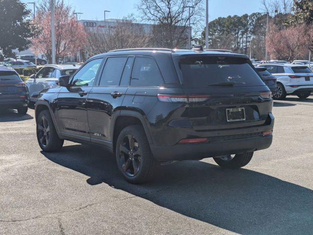 new 2025 Jeep Grand Cherokee car, priced at $52,988