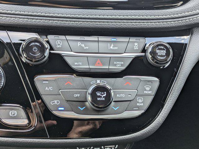 new 2025 Chrysler Pacifica car, priced at $42,478