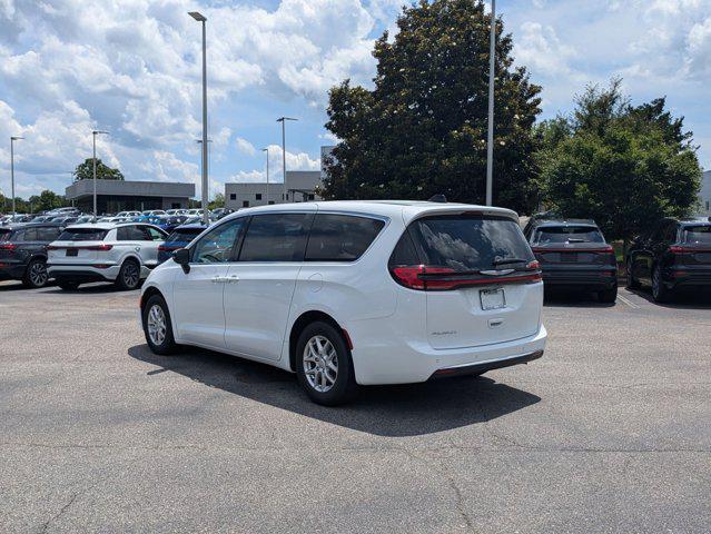 new 2025 Chrysler Pacifica car, priced at $42,478