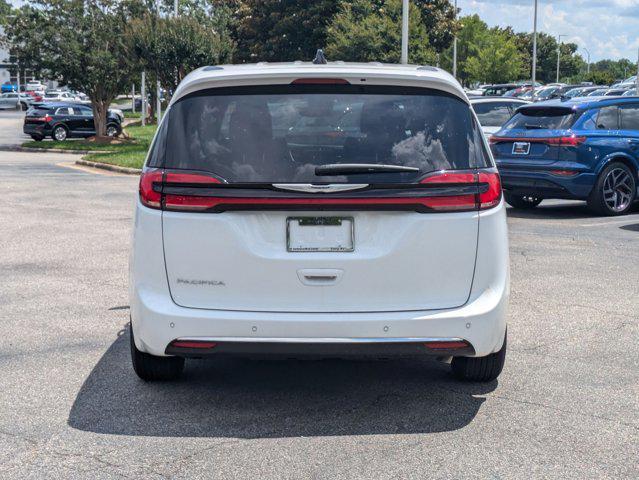 new 2025 Chrysler Pacifica car, priced at $42,478