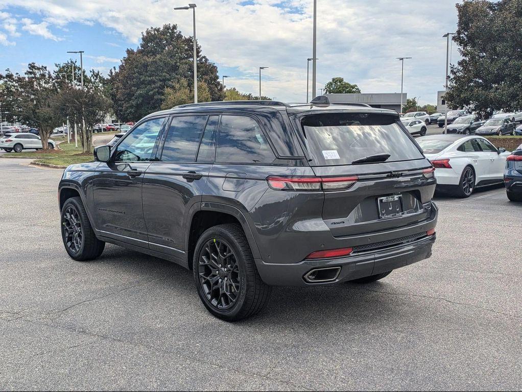new 2025 Jeep Grand Cherokee car, priced at $65,634