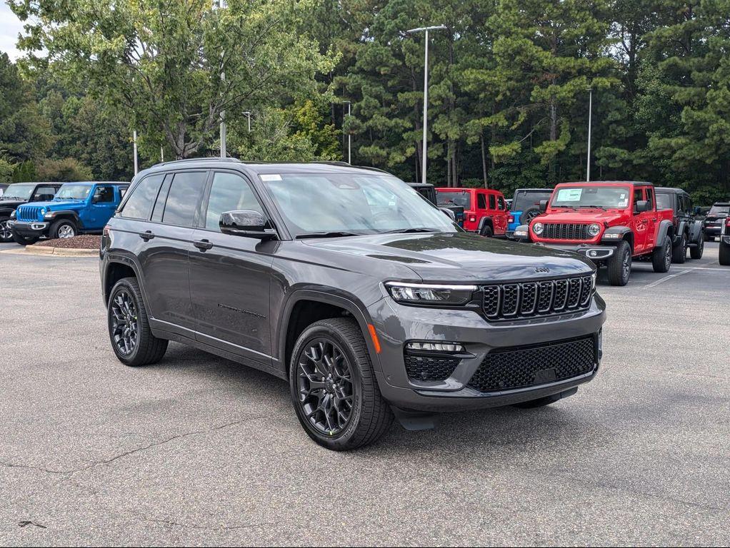new 2025 Jeep Grand Cherokee car, priced at $65,634