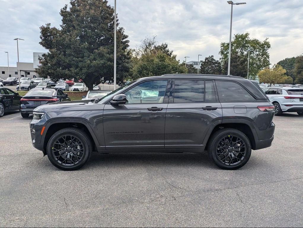new 2025 Jeep Grand Cherokee car, priced at $65,634