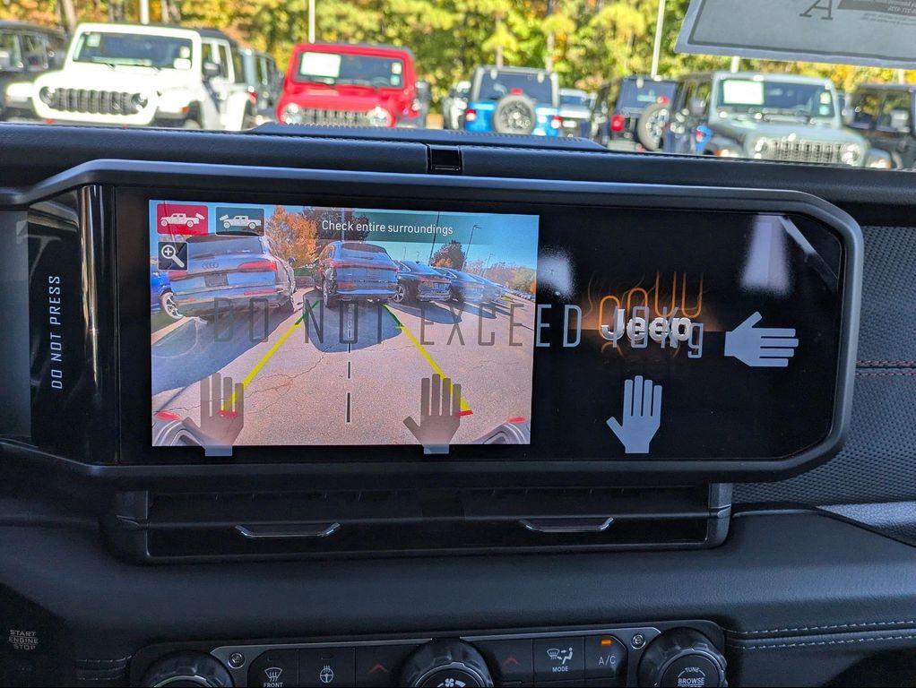 new 2025 Jeep Gladiator car, priced at $59,955