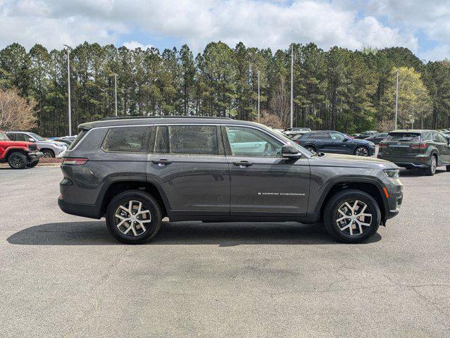 new 2025 Jeep Grand Cherokee L car, priced at $49,381