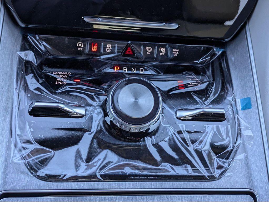 new 2025 Jeep Wagoneer car, priced at $78,396