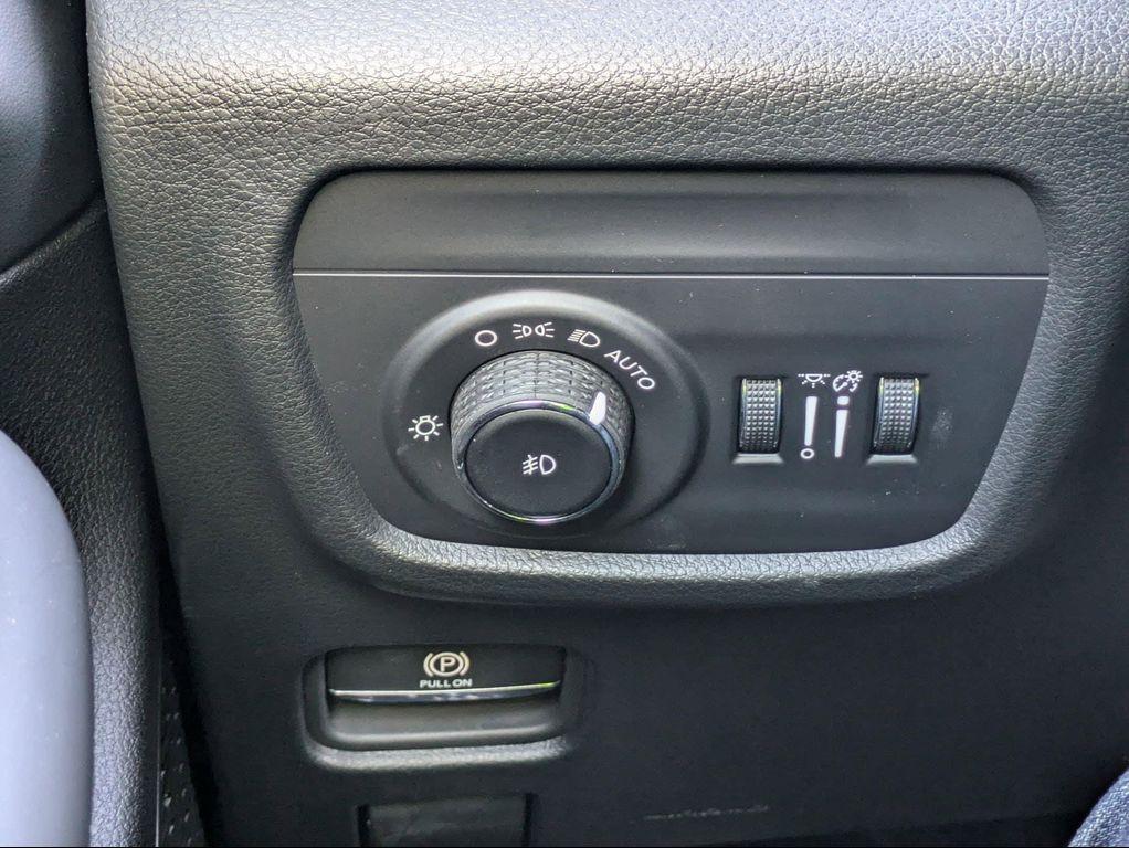 new 2025 Jeep Grand Cherokee car, priced at $63,444