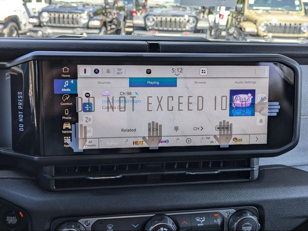 new 2025 Jeep Wrangler car, priced at $44,165