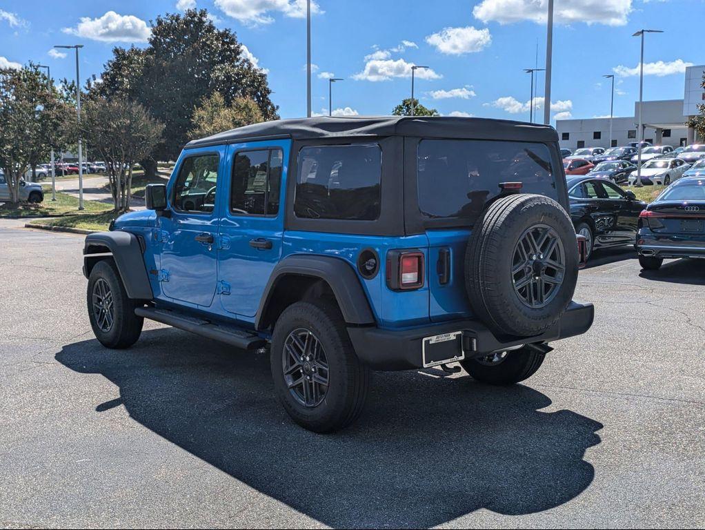 new 2025 Jeep Wrangler car, priced at $44,165