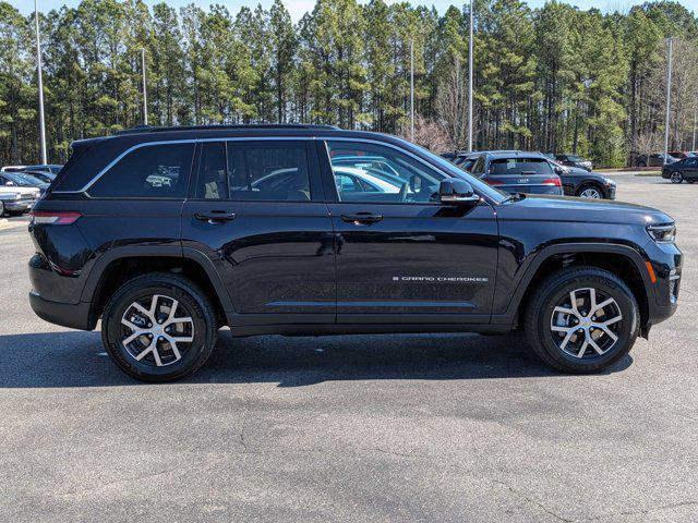 new 2024 Jeep Grand Cherokee car, priced at $50,649