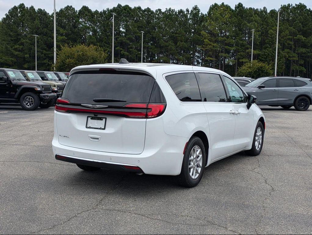 new 2026 Chrysler Pacifica car, priced at $41,176