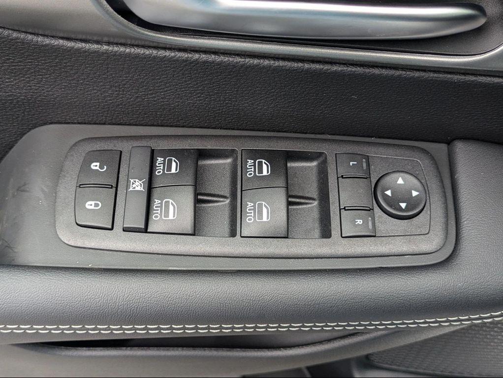new 2026 Chrysler Pacifica car, priced at $41,176