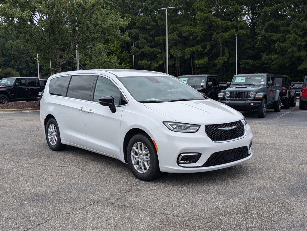 new 2026 Chrysler Pacifica car, priced at $41,176