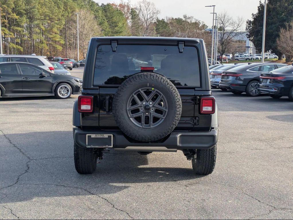 new 2026 Jeep Wrangler car, priced at $47,388