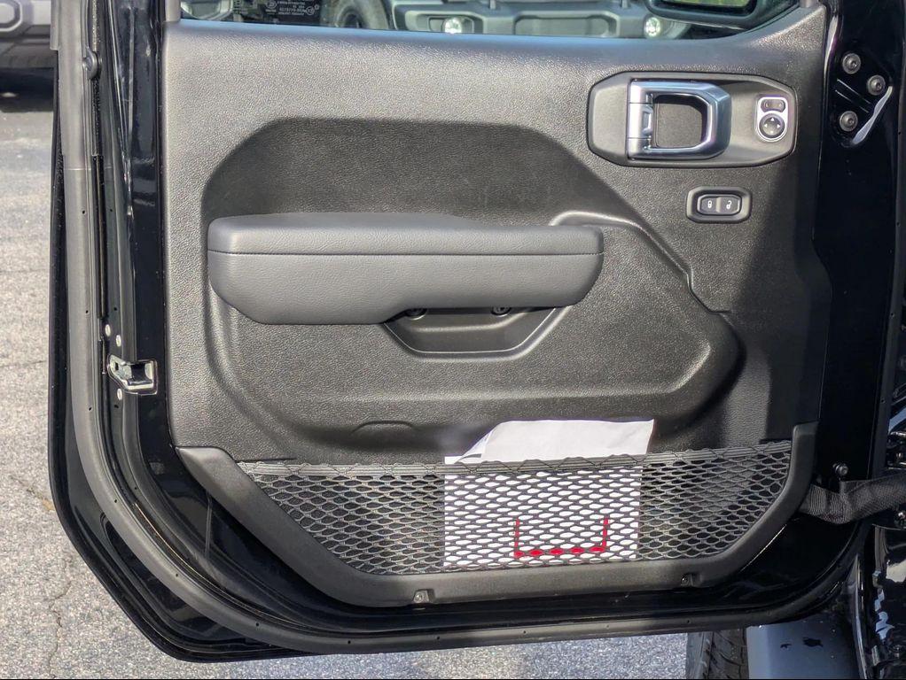 new 2026 Jeep Wrangler car, priced at $47,388