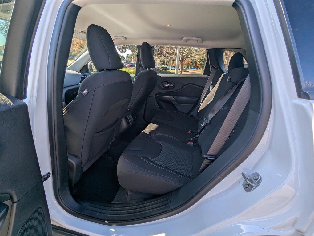 used 2021 Jeep Cherokee car, priced at $18,677