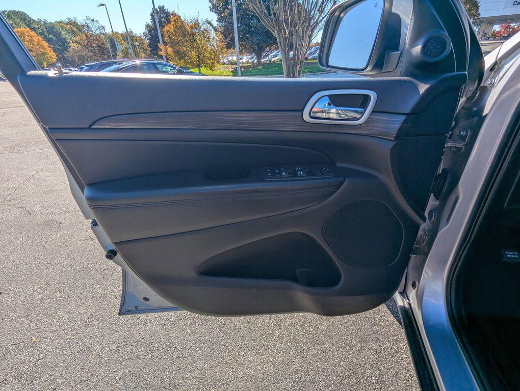 used 2021 Jeep Grand Cherokee car, priced at $24,877