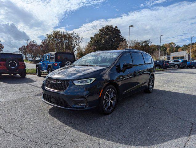 used 2023 Chrysler Pacifica car, priced at $31,977