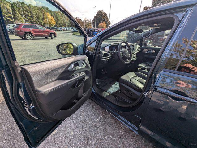 used 2023 Chrysler Pacifica car, priced at $31,977