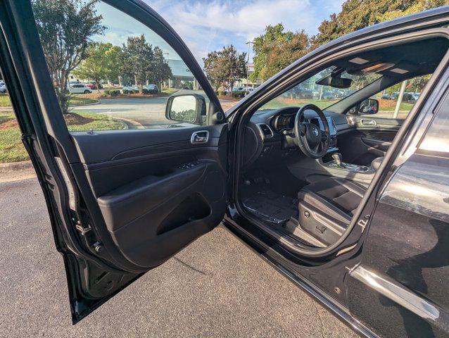 used 2022 Jeep Grand Cherokee car, priced at $32,277