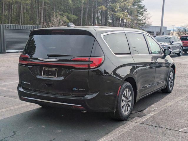 new 2025 Chrysler Pacifica Hybrid car, priced at $48,460