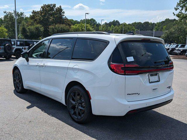 new 2024 Chrysler Pacifica car, priced at $54,715