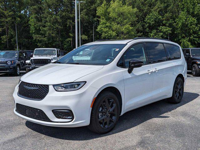 new 2024 Chrysler Pacifica car, priced at $54,715