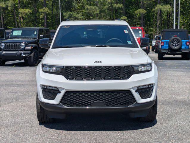 new 2025 Jeep Grand Cherokee car, priced at $49,460
