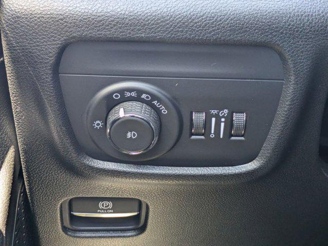 new 2025 Jeep Grand Cherokee car, priced at $49,460