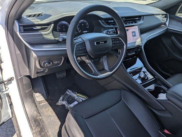 new 2025 Jeep Grand Cherokee car, priced at $49,460