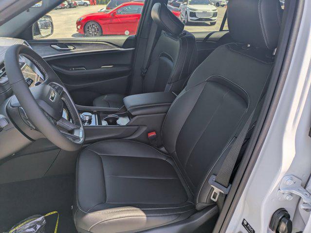 new 2025 Jeep Grand Cherokee car, priced at $49,460