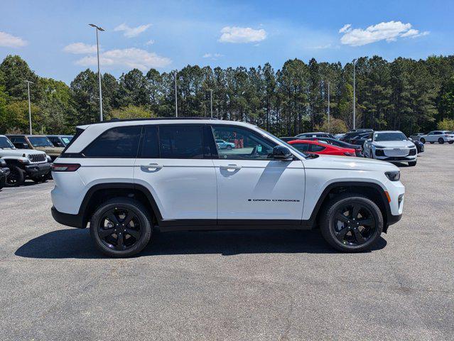 new 2025 Jeep Grand Cherokee car, priced at $49,460