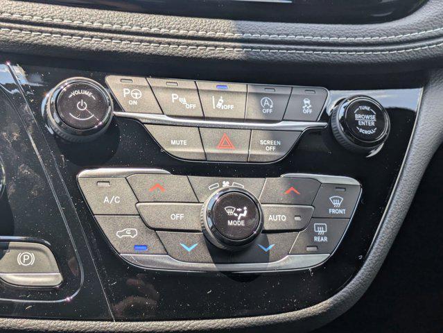 new 2025 Chrysler Pacifica car, priced at $49,844