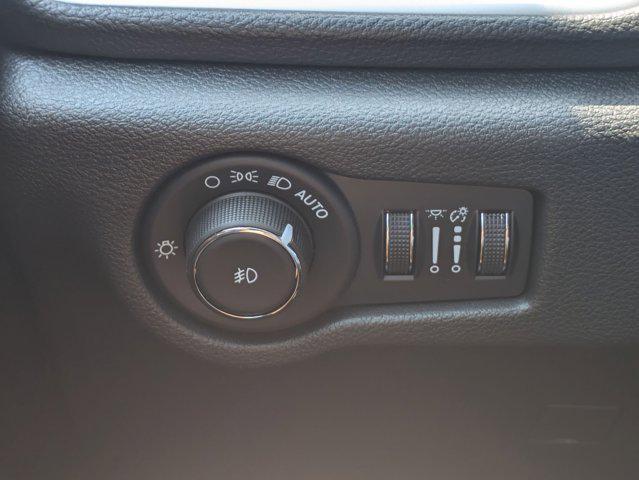 new 2025 Chrysler Pacifica car, priced at $49,844