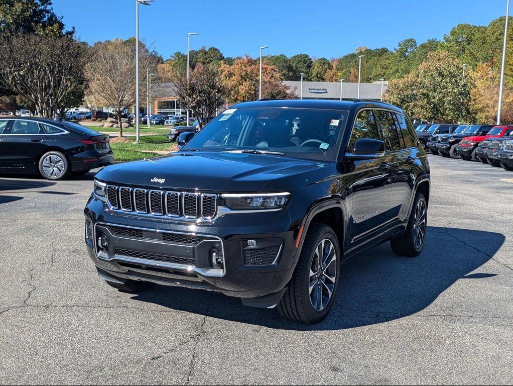 new 2025 Jeep Grand Cherokee car, priced at $60,951