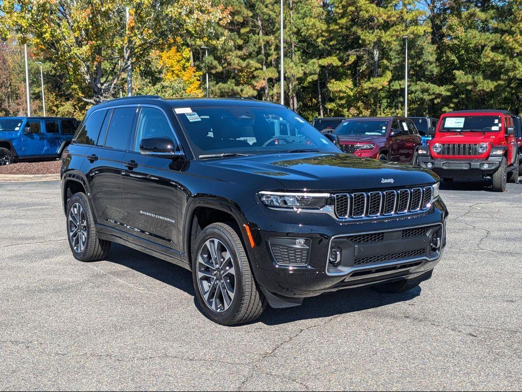 new 2025 Jeep Grand Cherokee car, priced at $60,951