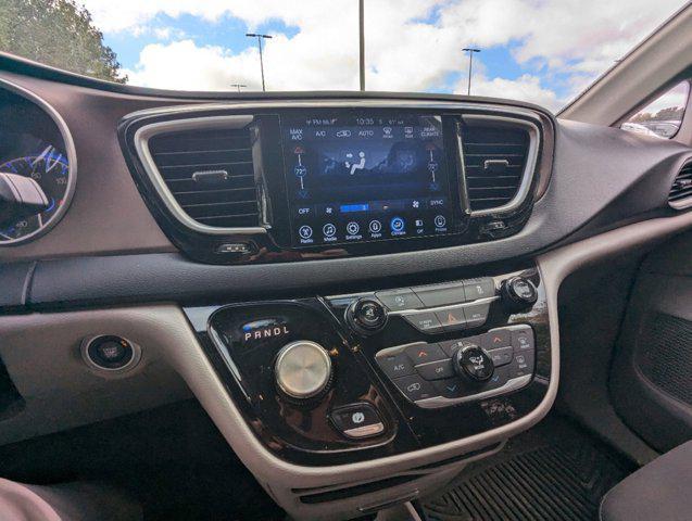 used 2017 Chrysler Pacifica car, priced at $13,977