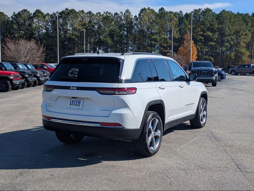 new 2025 Jeep Grand Cherokee car, priced at $53,105