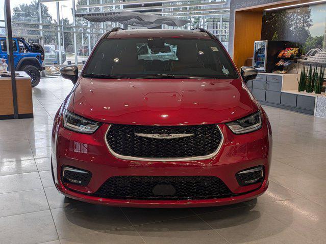 new 2025 Chrysler Pacifica car, priced at $58,987