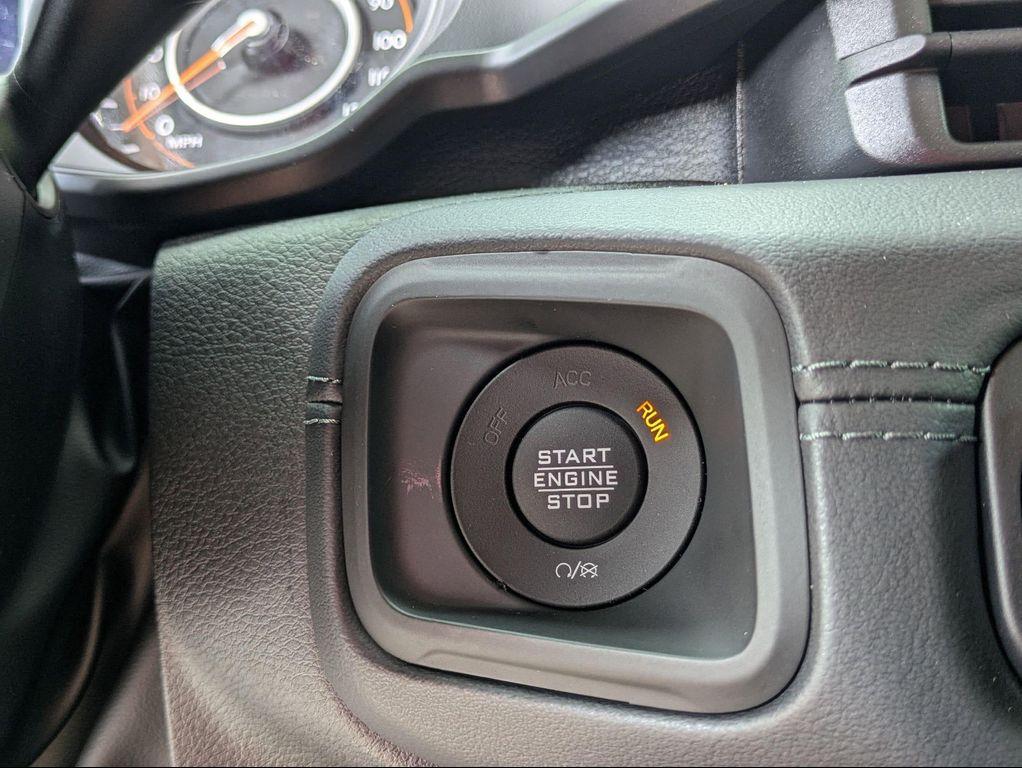new 2025 Jeep Gladiator car, priced at $48,813