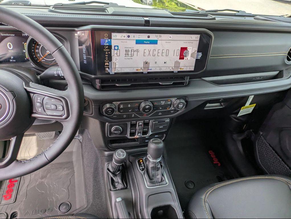 new 2025 Jeep Gladiator car, priced at $48,813