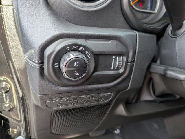 new 2025 Jeep Gladiator car, priced at $48,813