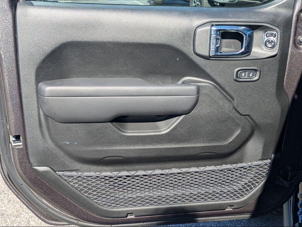 new 2026 Jeep Wrangler car, priced at $53,427