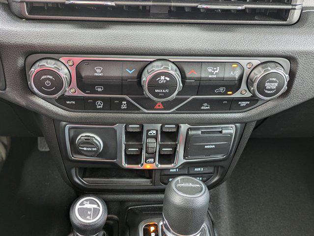 new 2025 Jeep Gladiator car, priced at $42,563